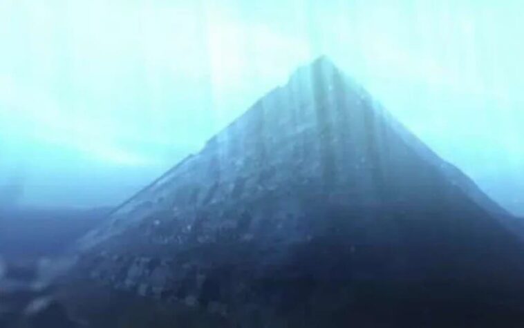 ancient pyramids underwater Ea