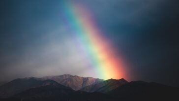 arcoirisatmosferamontanhaaustinschmidunsplash